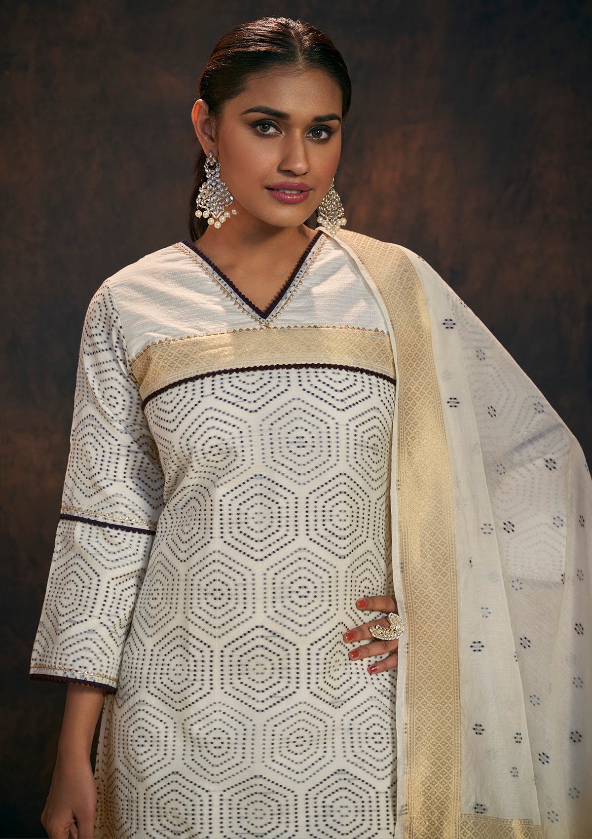 Women’s Cream Banarasi Chanderi Cotton Kurta & Dupatta