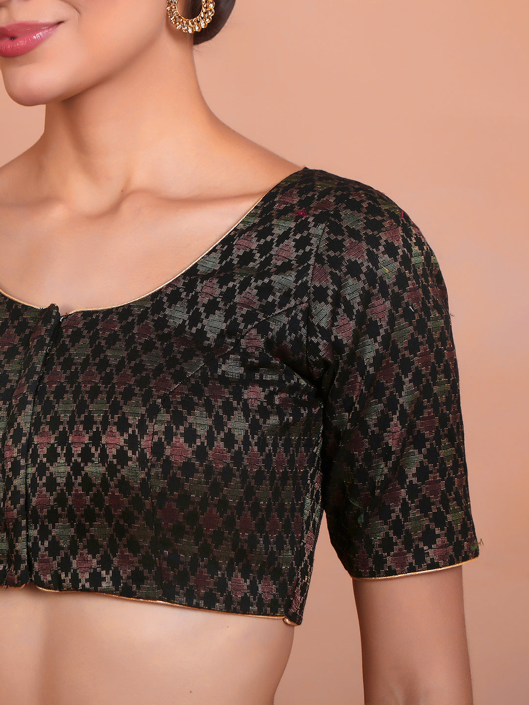 Black Brocade Round Neck Readymade Padded Blouse