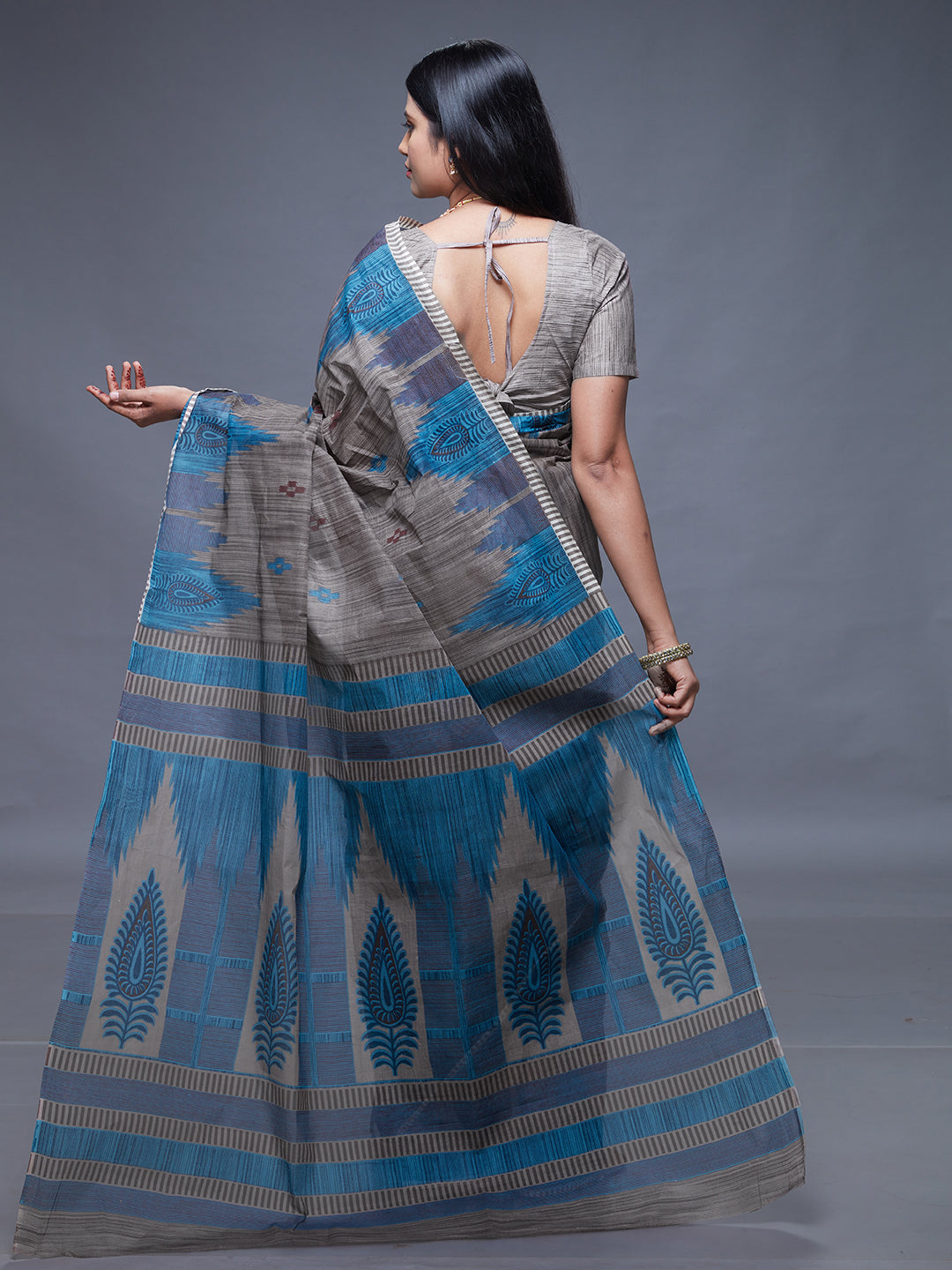 CHANDANI Grey Printed Pure Cotton Saree