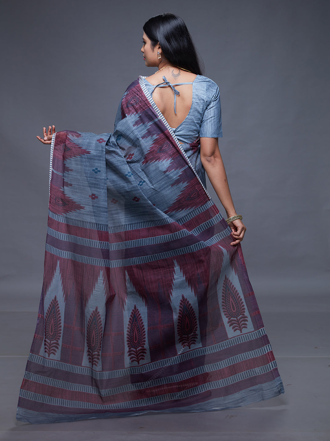 CHANDANI Grey Printed Pure Cotton Saree