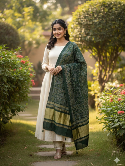 Green Silk Bandhani Printed Dupatta With Zari Border