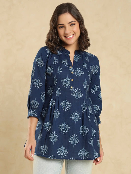 Blue Cotton Ethnic Motifs Printed Short Kurti