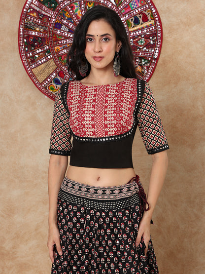Black Cotton Boat Neck Padded Readymade Blouse