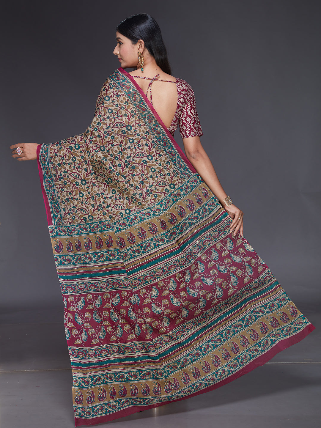 KALAMKARI Beige Printed Pure Cotton Saree