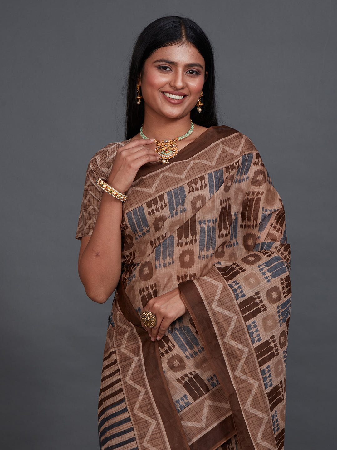 ANJLEE Brown Printed Pure Cotton Saree