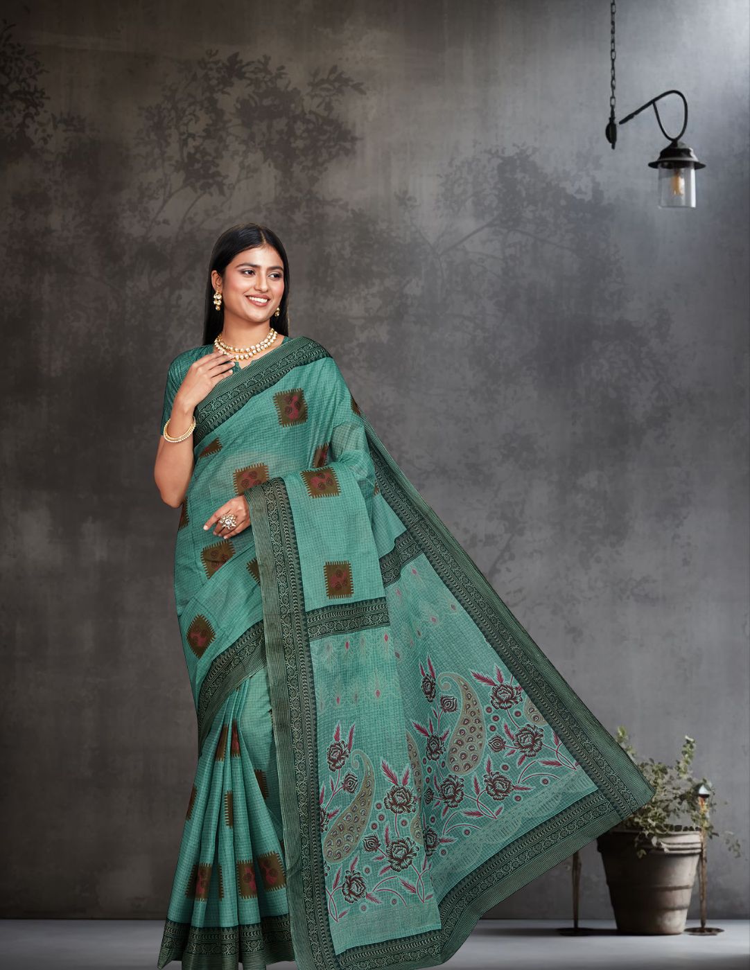 ANJLEE Green Printed Pure Cotton Saree
