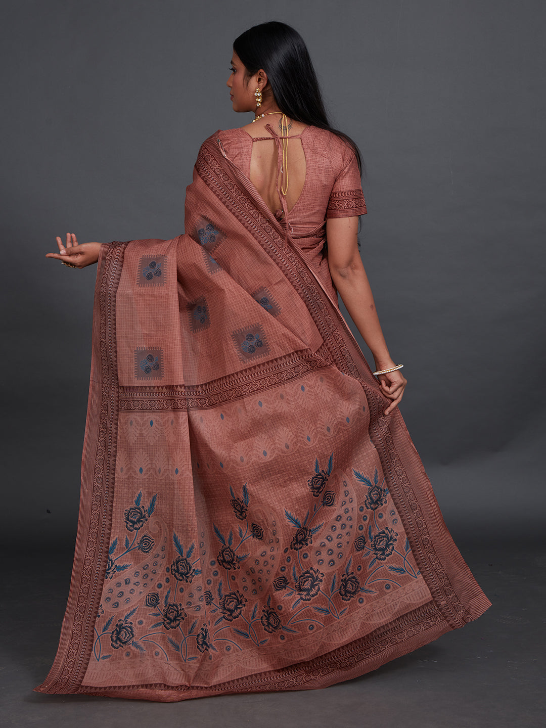 ANJLEE Peach Printed Pure Cotton Saree