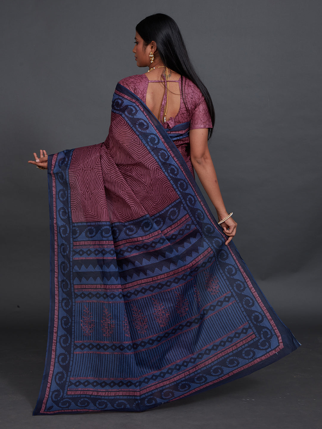ANJLEE Wine Printed Pure Cotton Saree