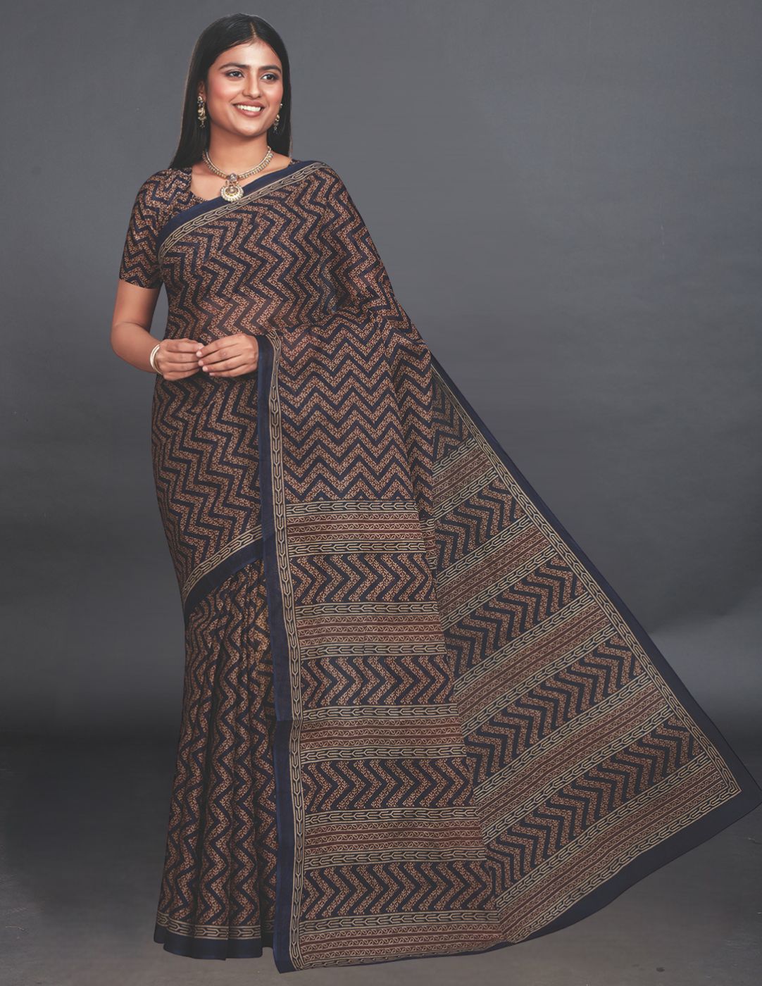 SAMAIRA Navy Blue Printed Pure Cotton Saree