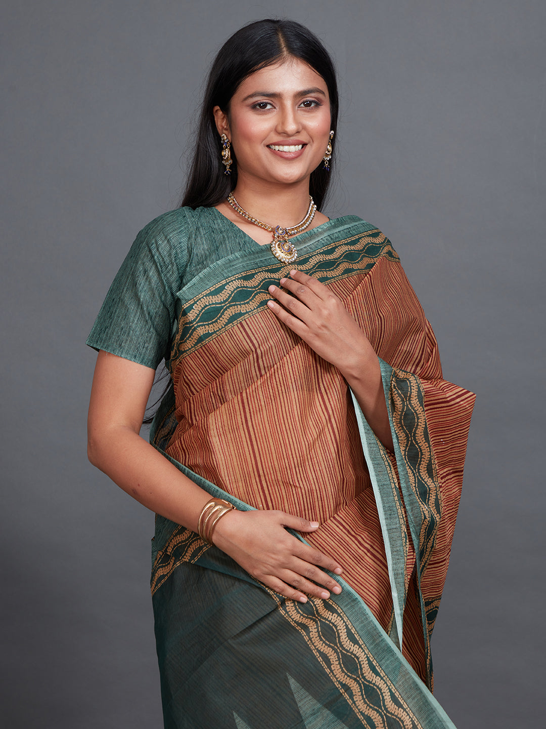 SAMAIRA Brown Printed Pure Cotton Saree