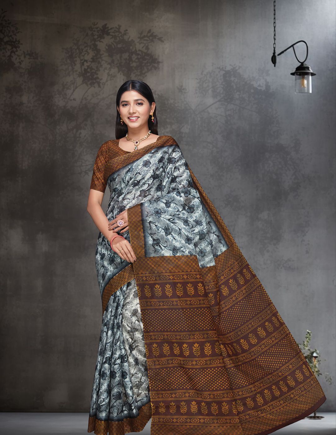 MISS INDIA Grey Floral Printed Pure Cotton Saree