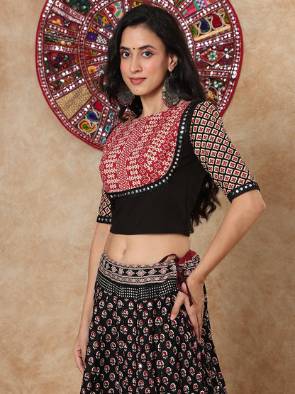 Black Cotton Boat Neck Padded Readymade Blouse