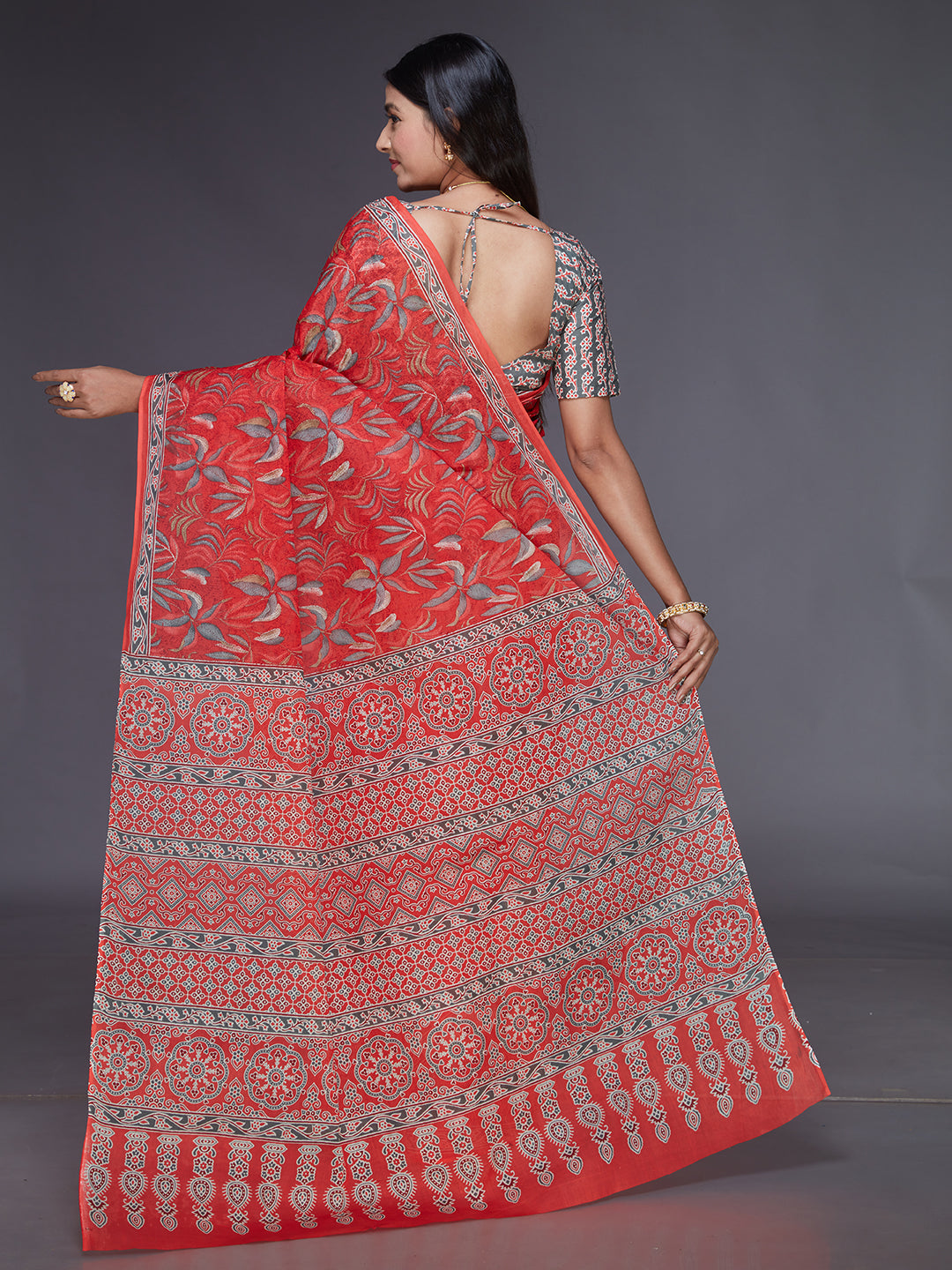AARTI Red Printed Pure Cotton Saree