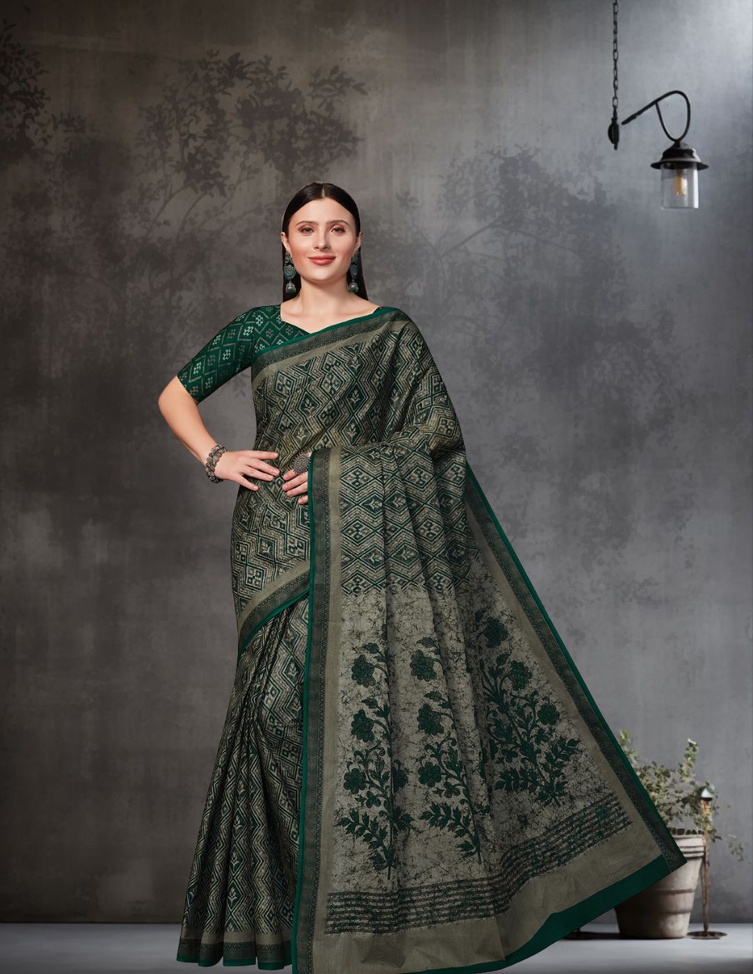 AMIVARSHA Green Printed Pure Cotton Saree