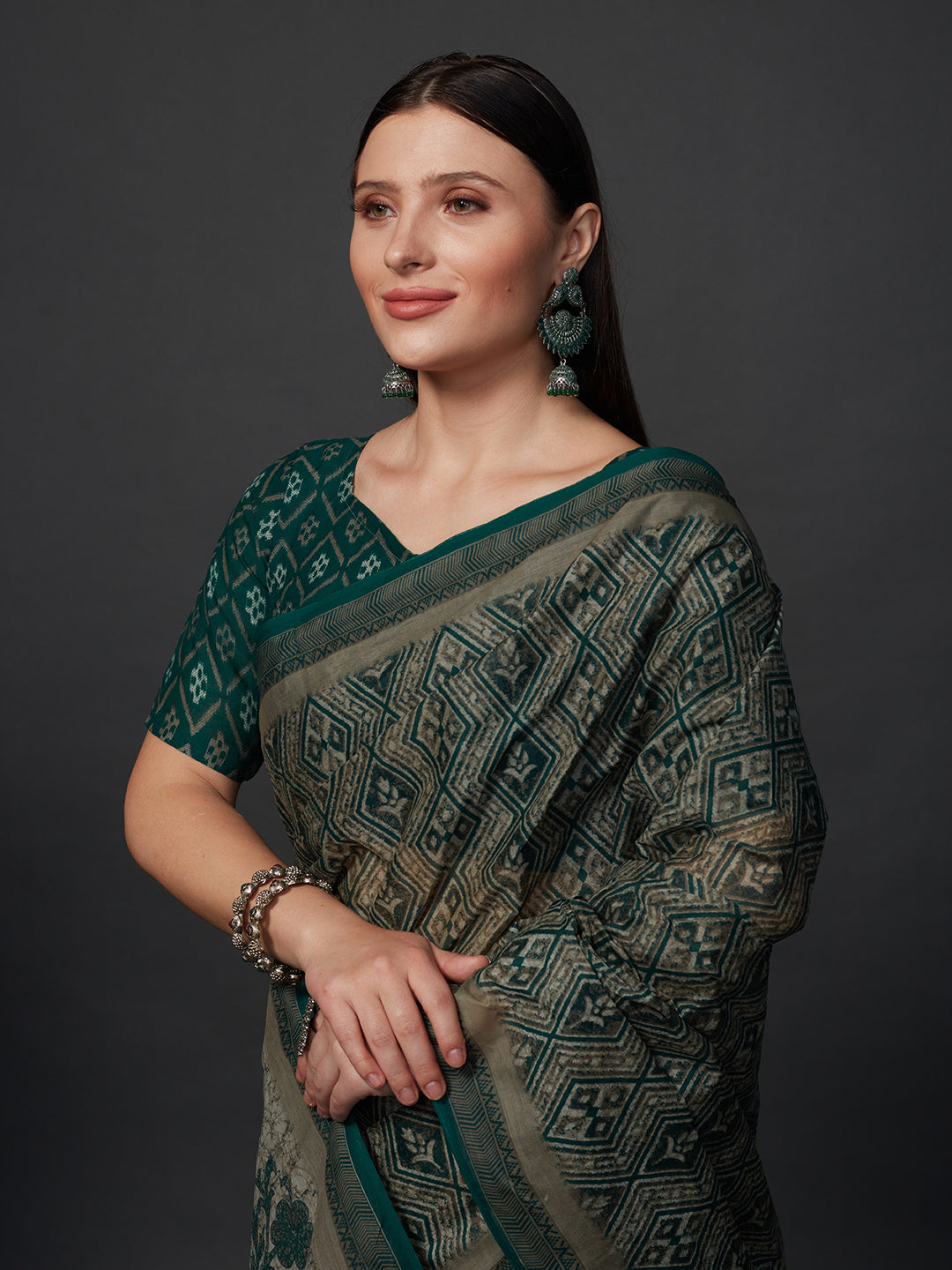 AMIVARSHA Green Printed Pure Cotton Saree