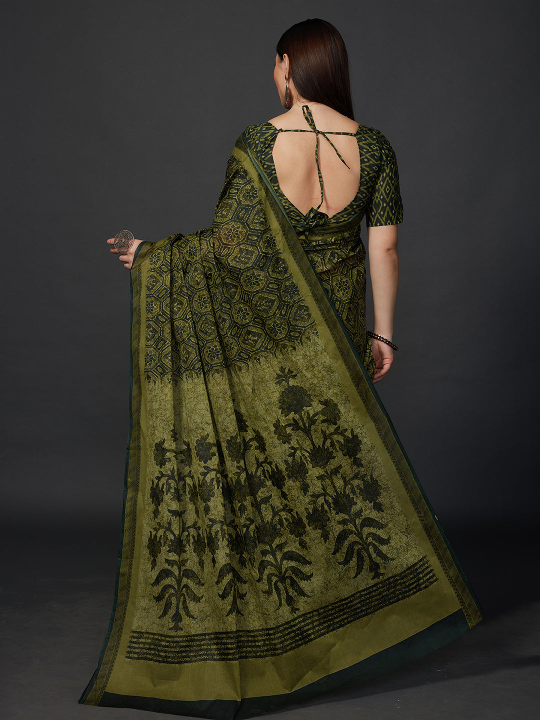 AMIVARSHA Olive Printed Pure Cotton Saree