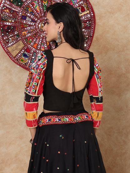 Black Cotton Sweetheart Neck Padded Readymade Blouse