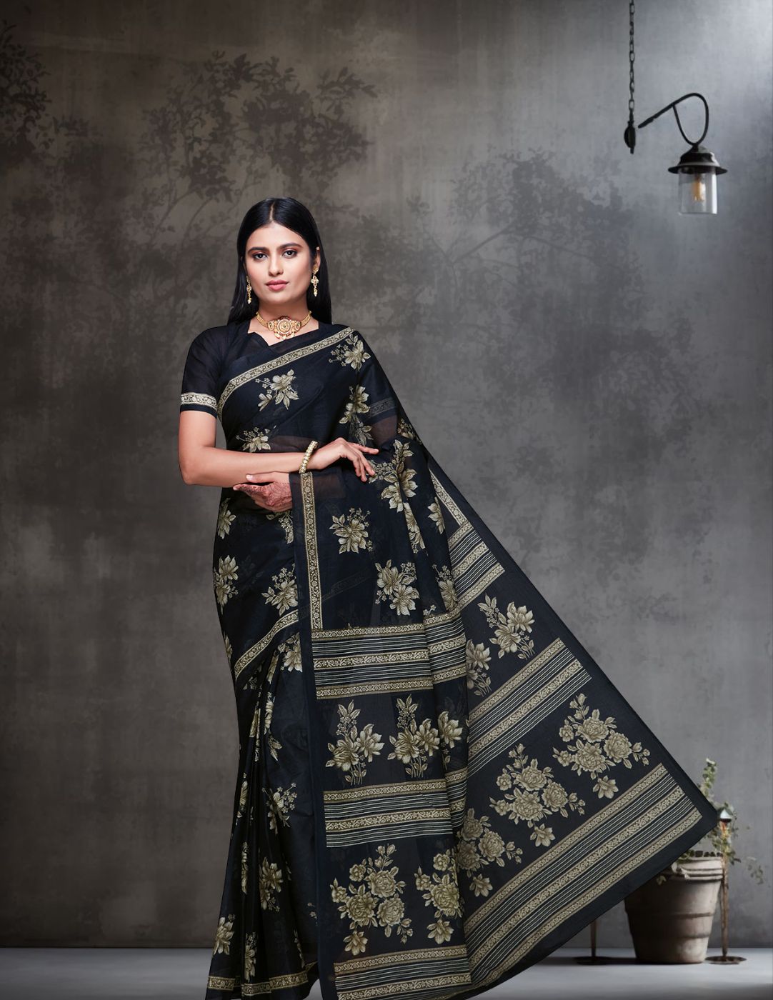 ADVIKA Black Floral Printed Pure Cotton Saree