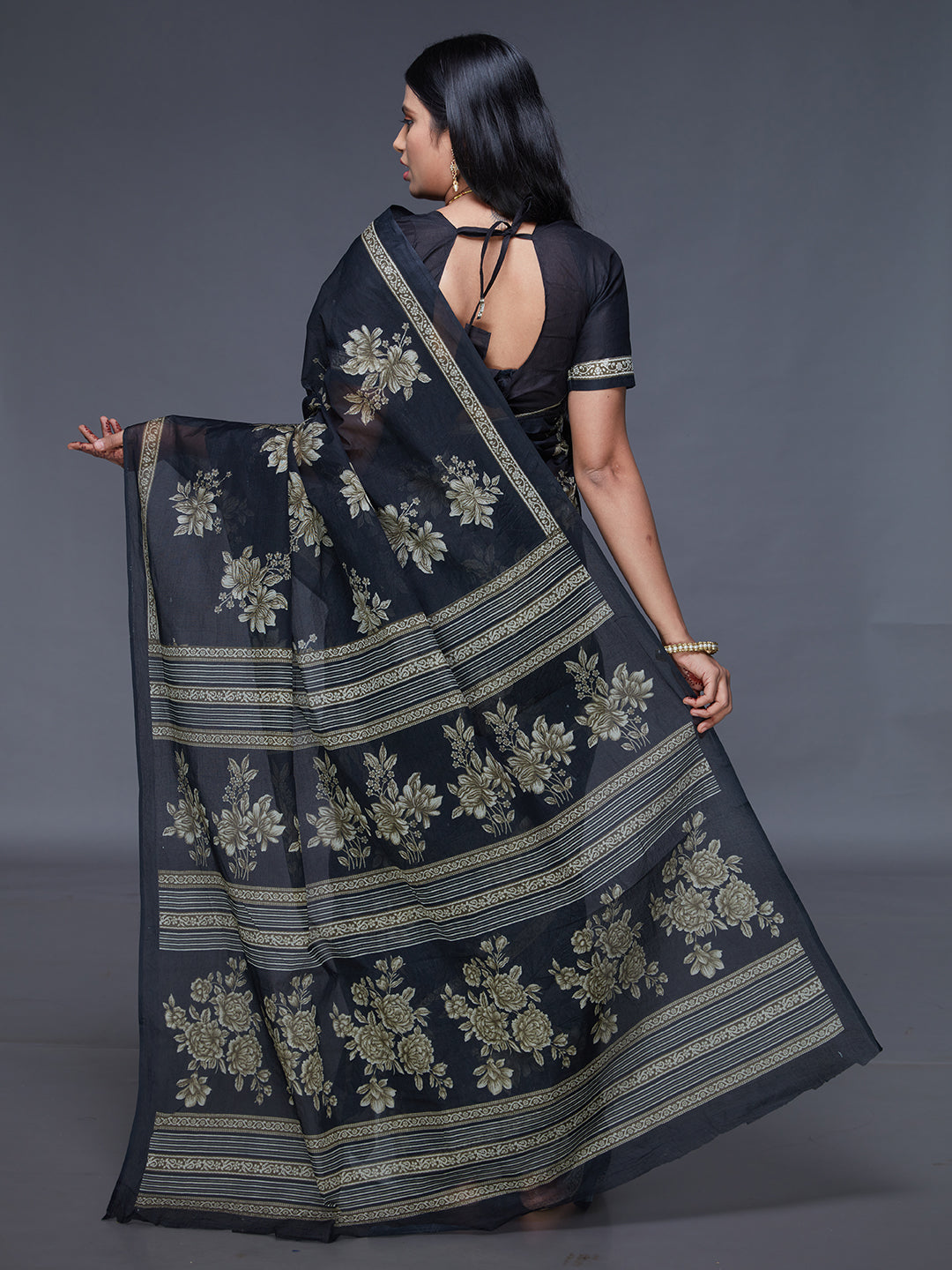 ADVIKA Black Floral Printed Pure Cotton Saree