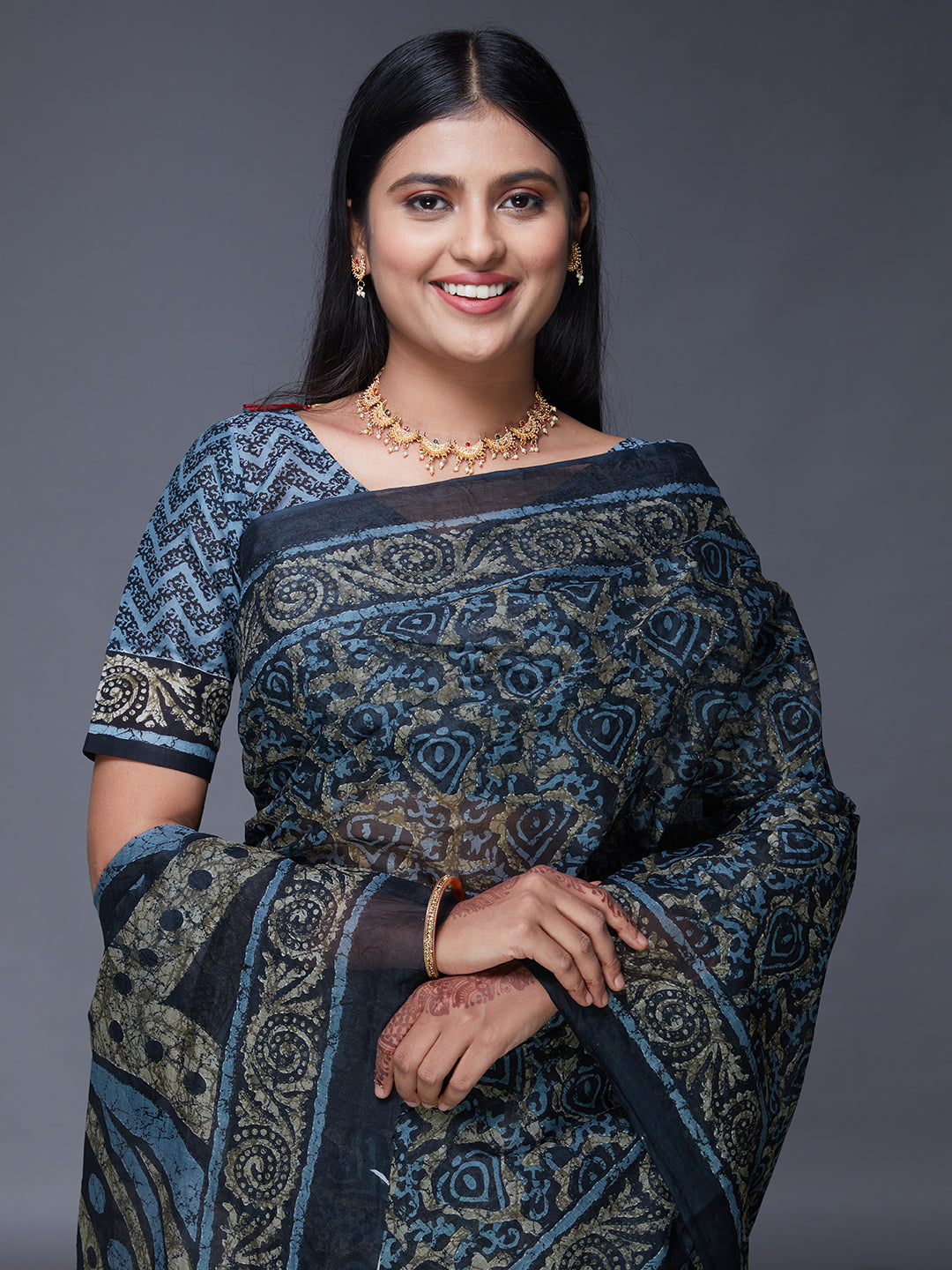 DIMPLE Grey Printed Pure Cotton Saree