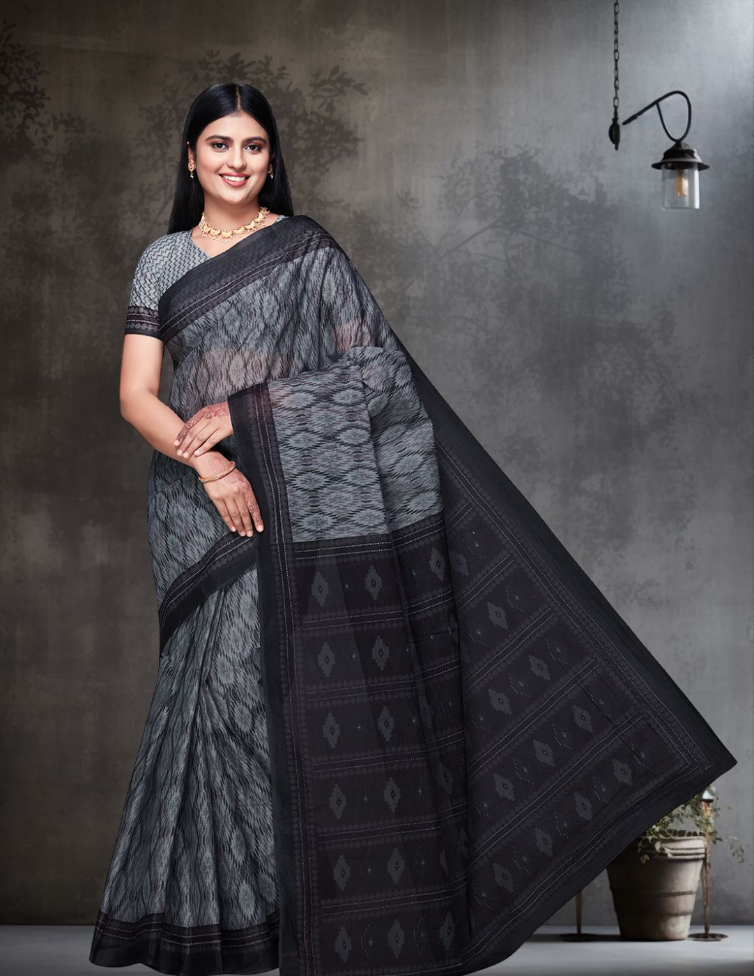 DIMPLE Black Printed Pure Cotton Saree