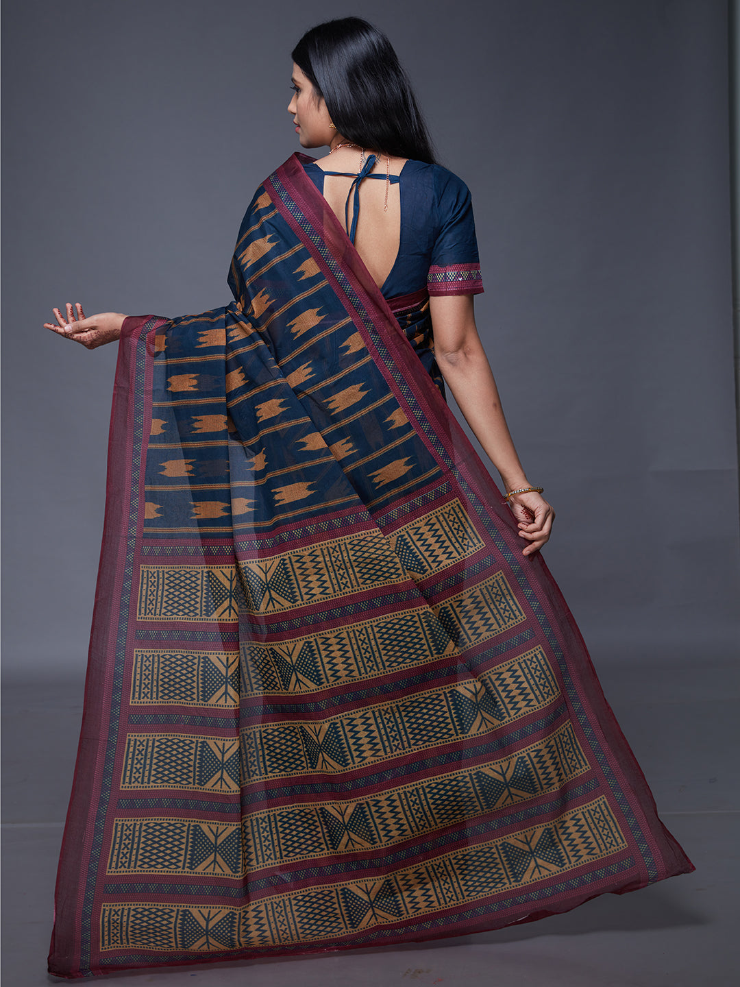 KASHMIRA Navy Blue Printed Pure Cotton Saree