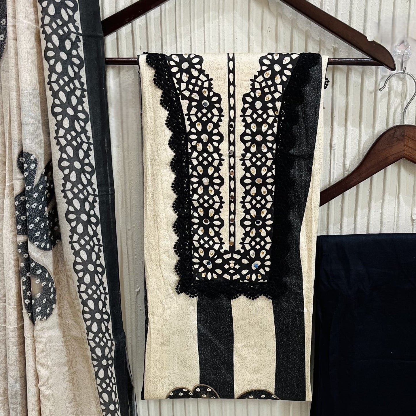 Beige Printed Unstitched Dress Material With Dupatta