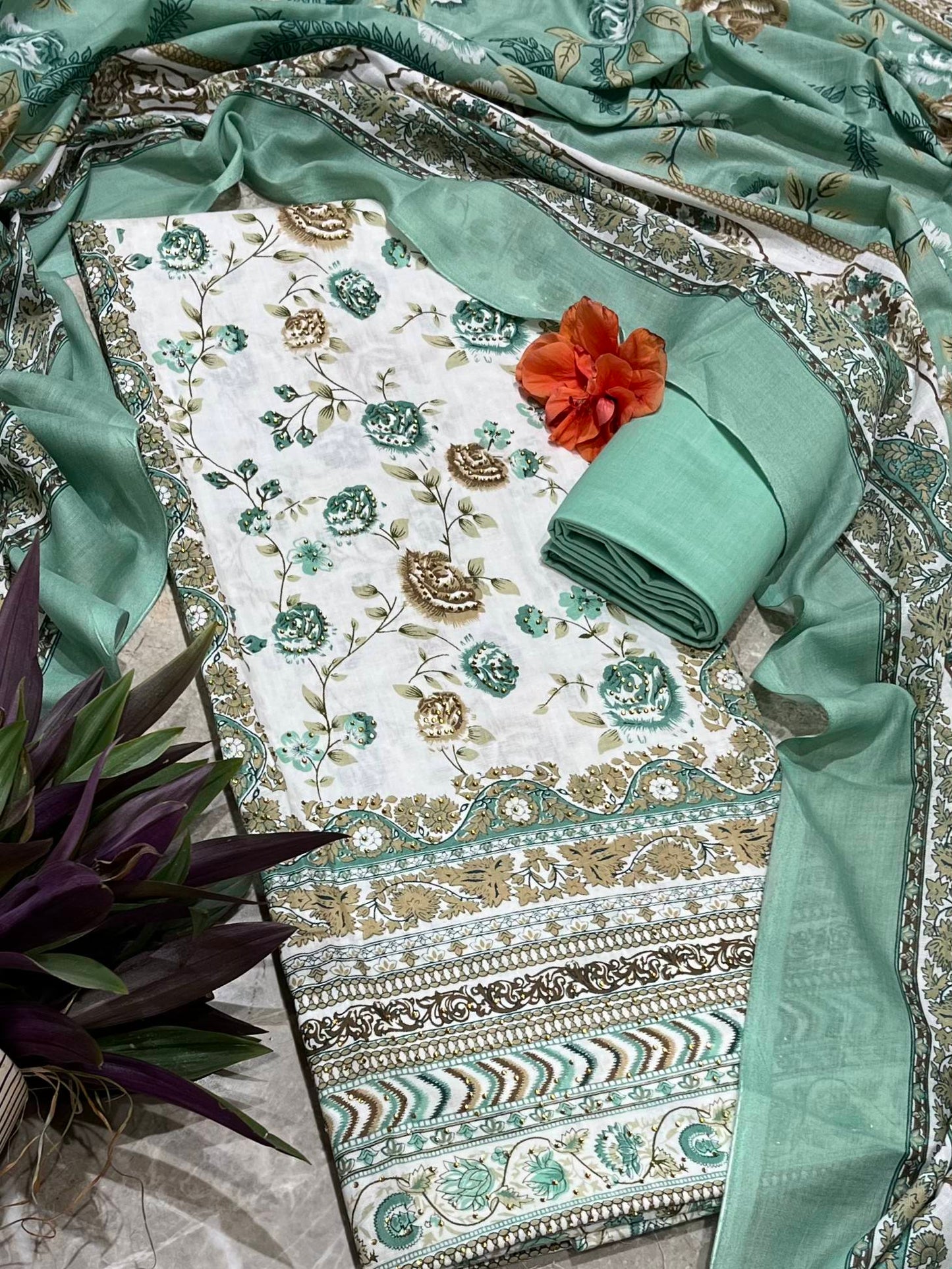 Green Cotton Printed Unstitched Dress Material
