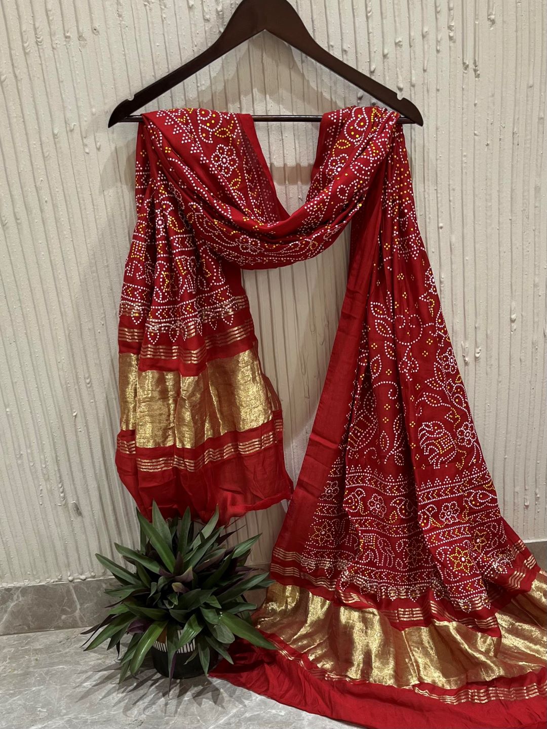 Red Silk Bandhani Printed Dupatta With Zari Border