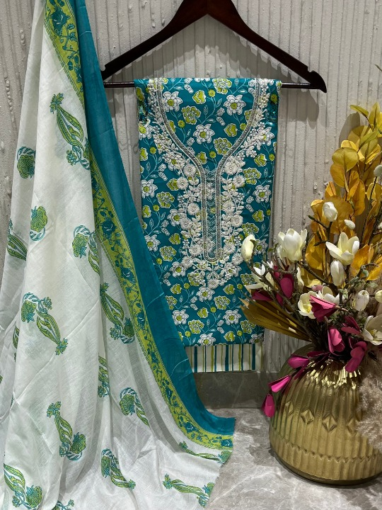 Cotton Embroidered Green Floral Unstitched Dress Material With Dupatta