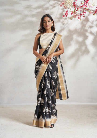 Black & White Cotton Sleeveless Readymade Blouse