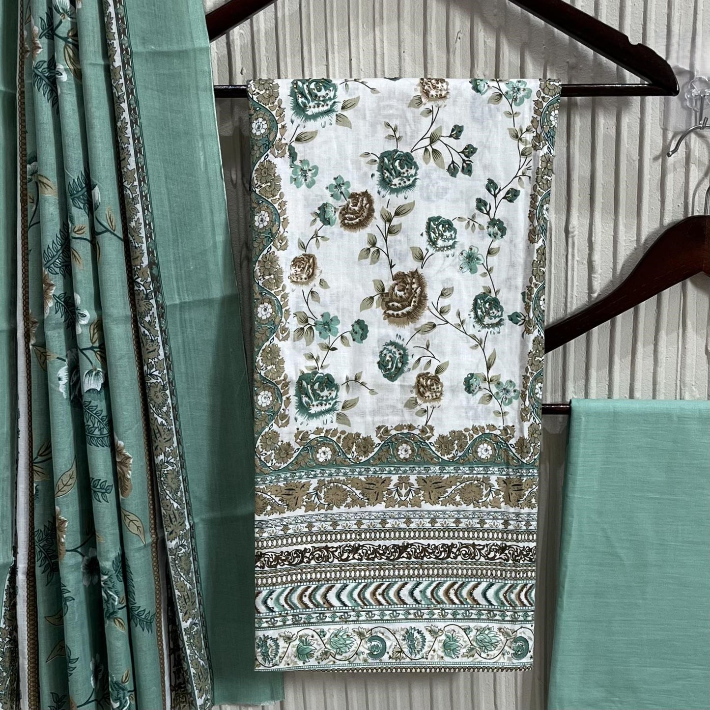 Green Cotton Printed Unstitched Dress Material